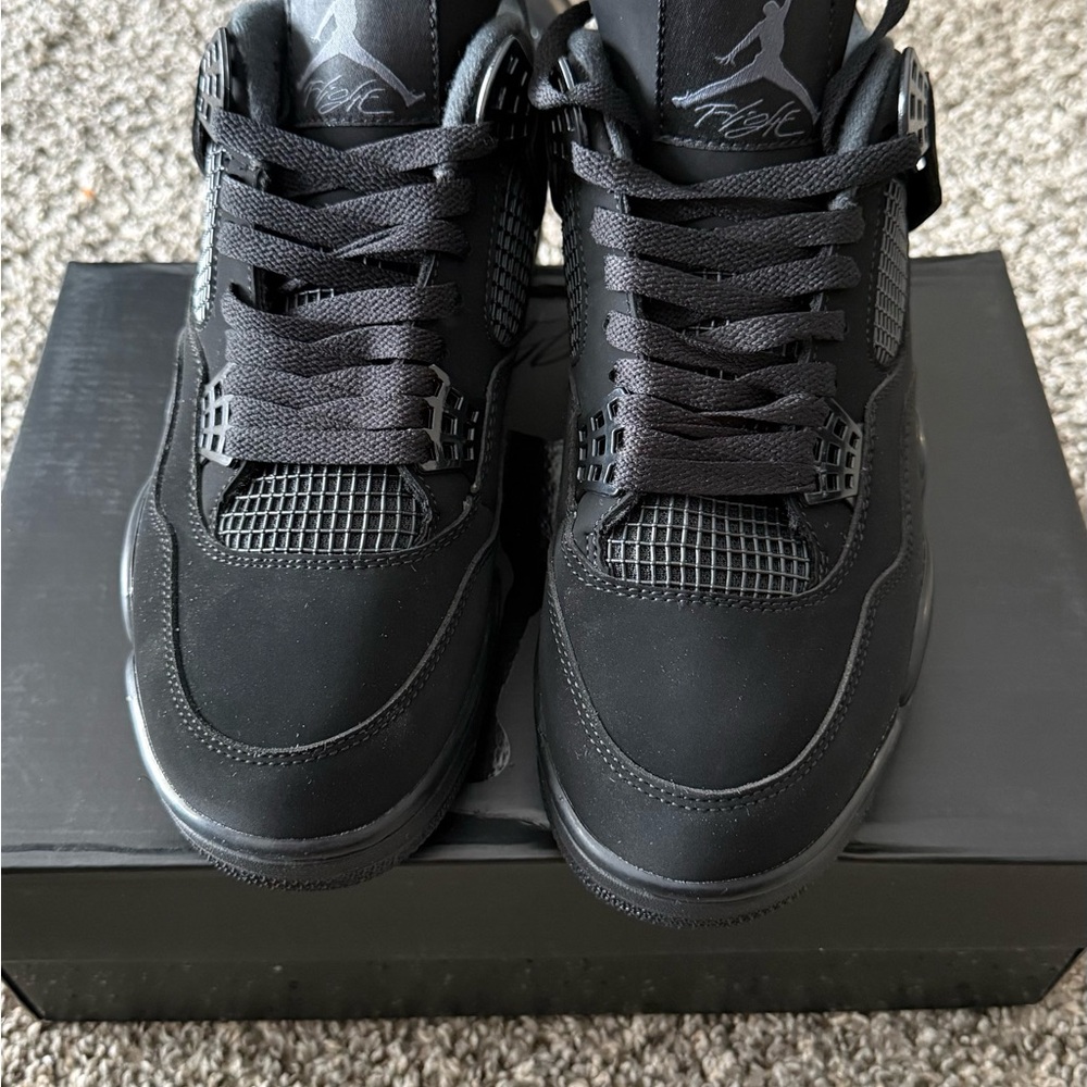Jordan Black Sneakers